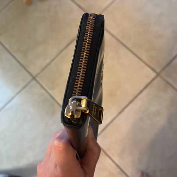 Prada Patent Leather Zip Wallet - Picture 4 of 8